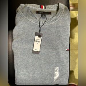 Tommy Hilfiger Brand new navy blue crew neck gorgeous sweater
